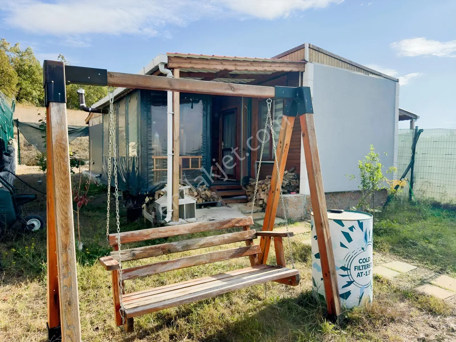 Hamitabatta Asfalt Cepheli 250M2 İmarlı Arsa Ve Müstakil Ev