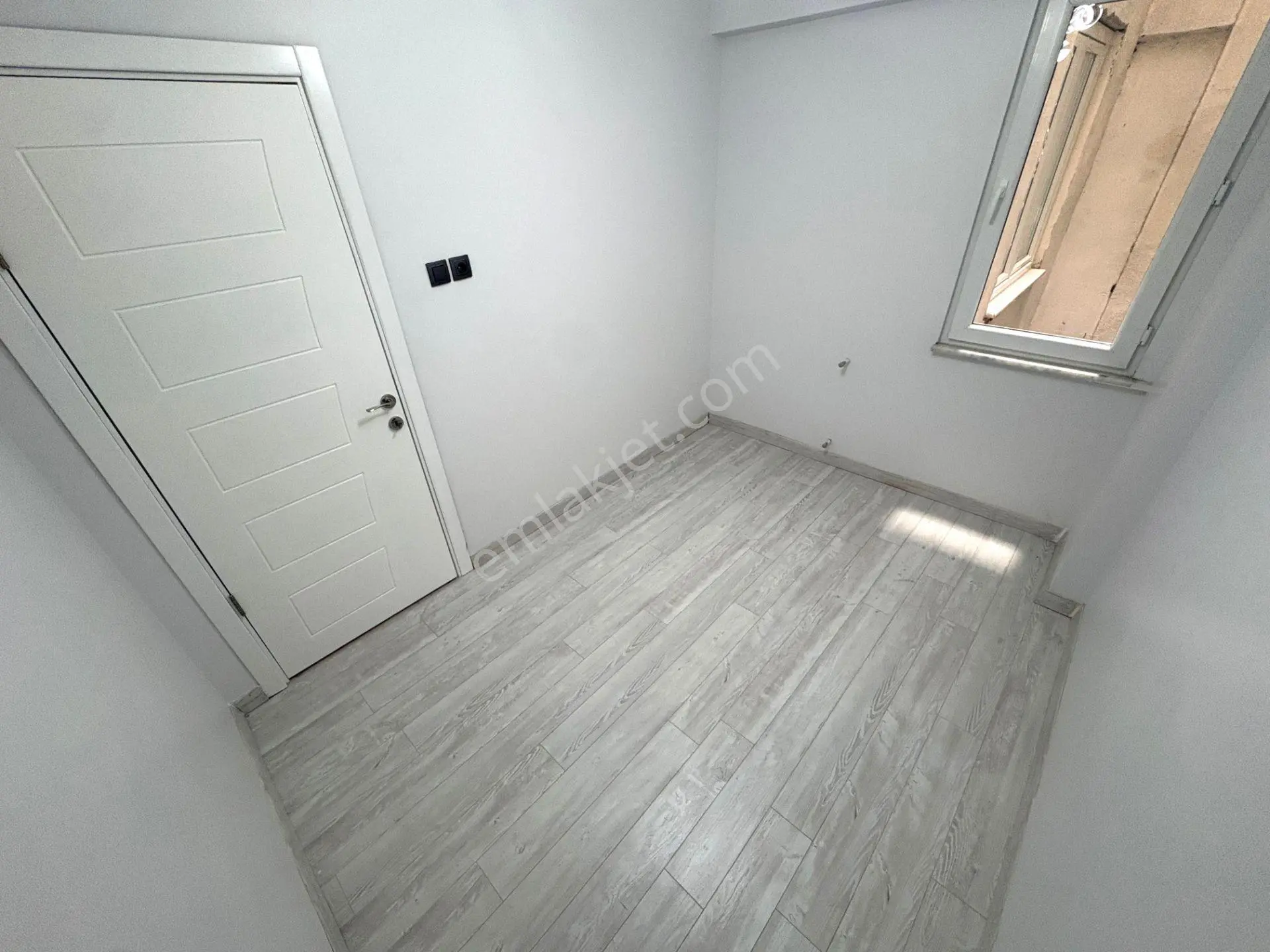 𝄞melodi'den Akçay'da Vitrinlik Ön Cephe Arakat Denize 300mt 2+1 Satılık Daire — fotoğraf 20