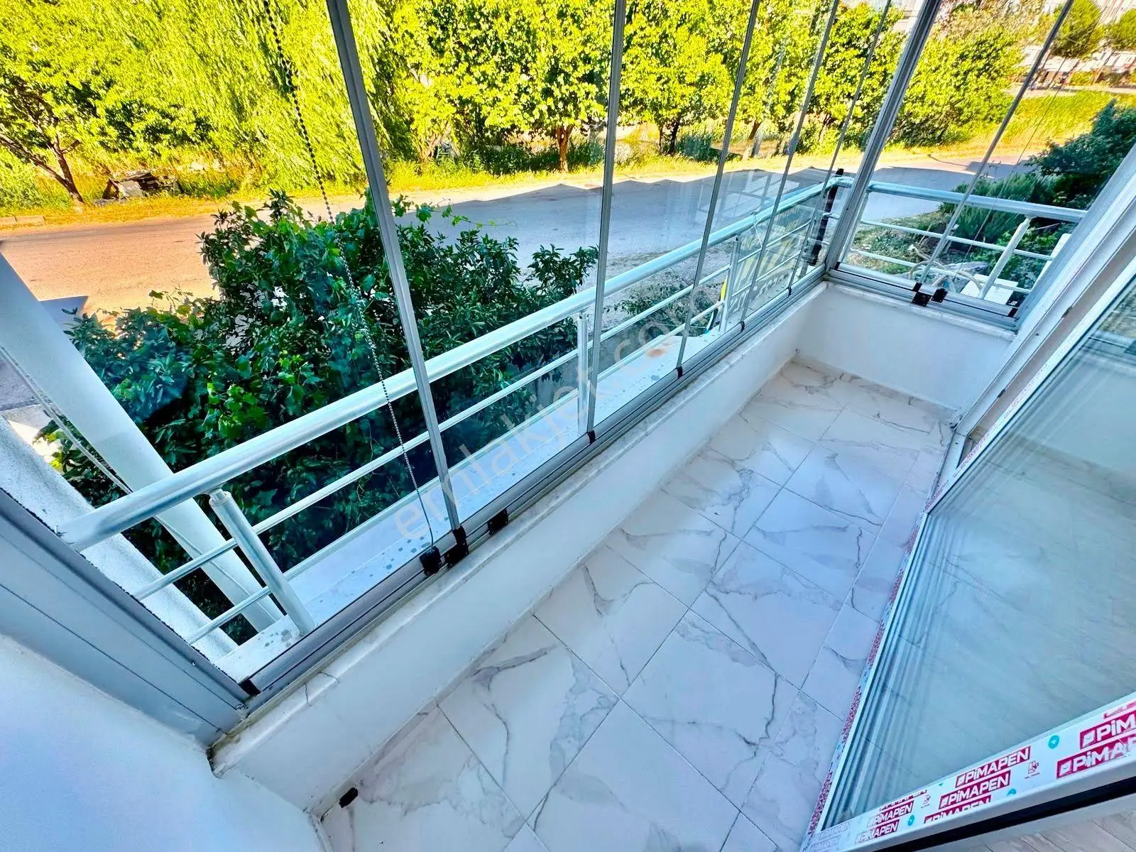 𝄞melodi'den Akçay'da Vitrinlik Ön Cephe Arakat Denize 300mt 2+1 Satılık Daire — fotoğraf 27