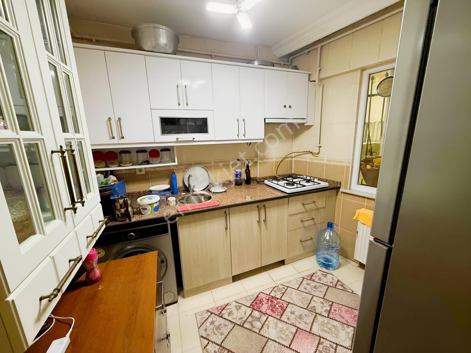 Arzu Emlak'tan Satılık 2+1 Giriş Altı Kot1 Daire — fotoğraf 2