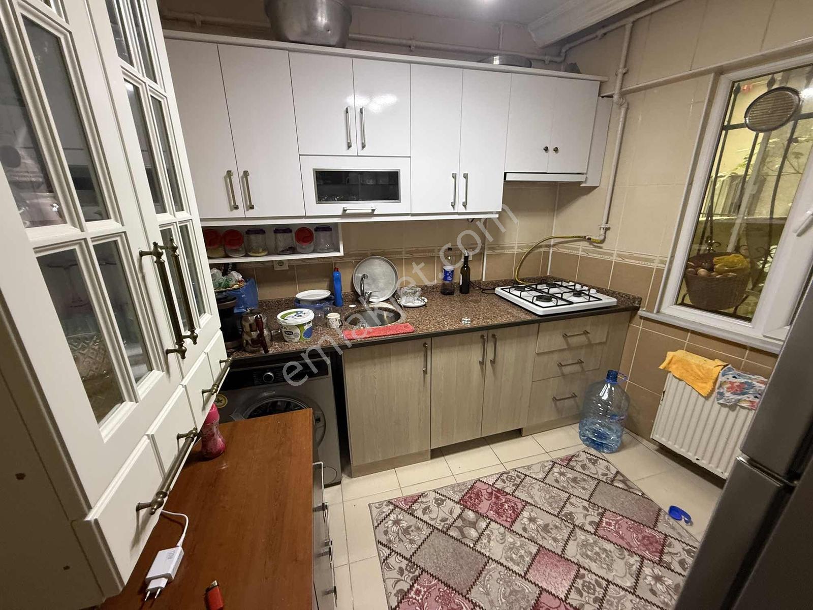 Arzu Emlak'tan Satılık 2+1 Giriş Altı Kot1 Daire — fotoğraf 4