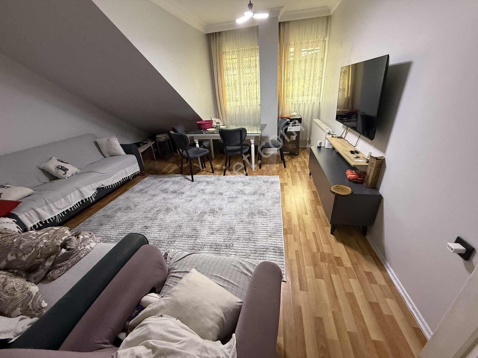 Arzu Emlak'tan Satılık 2+1 Giriş Altı Kot1 Daire — fotoğraf 7
