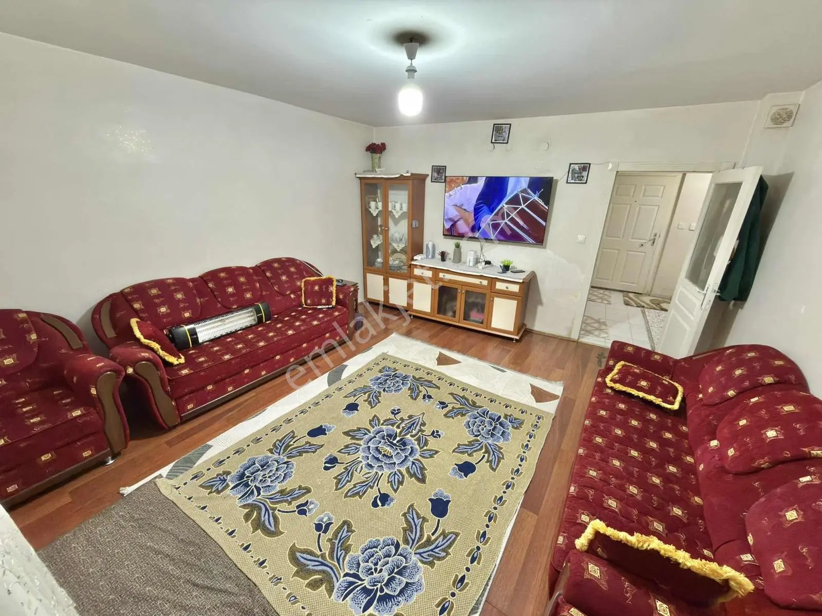 Tarhanlar Cd Dibi Balkonlu 3+1 Çok Geniş Bu Fiyata Kaçmaz! — fotoğraf 3