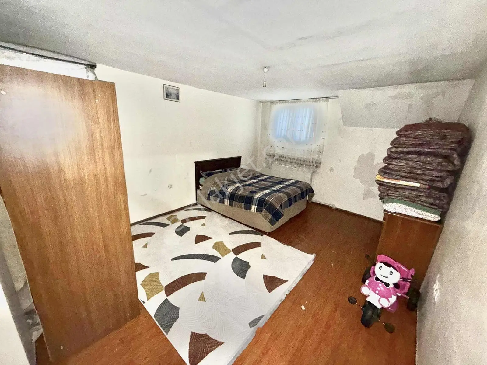 Tarhanlar Cd Dibi Balkonlu 3+1 Çok Geniş Bu Fiyata Kaçmaz! — fotoğraf 11