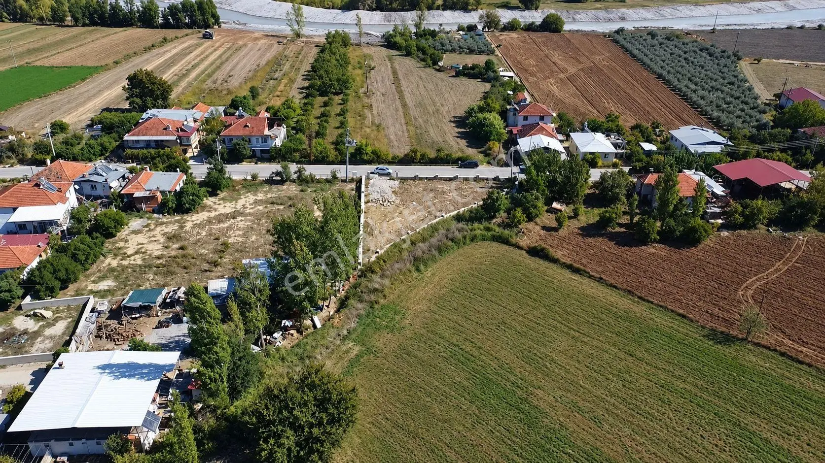 Muğla Seydikemer Atlıdere’de 707 M² Köy İçi İmarlı, Taş Duvarlı Satılık Arsa — fotoğraf 4
