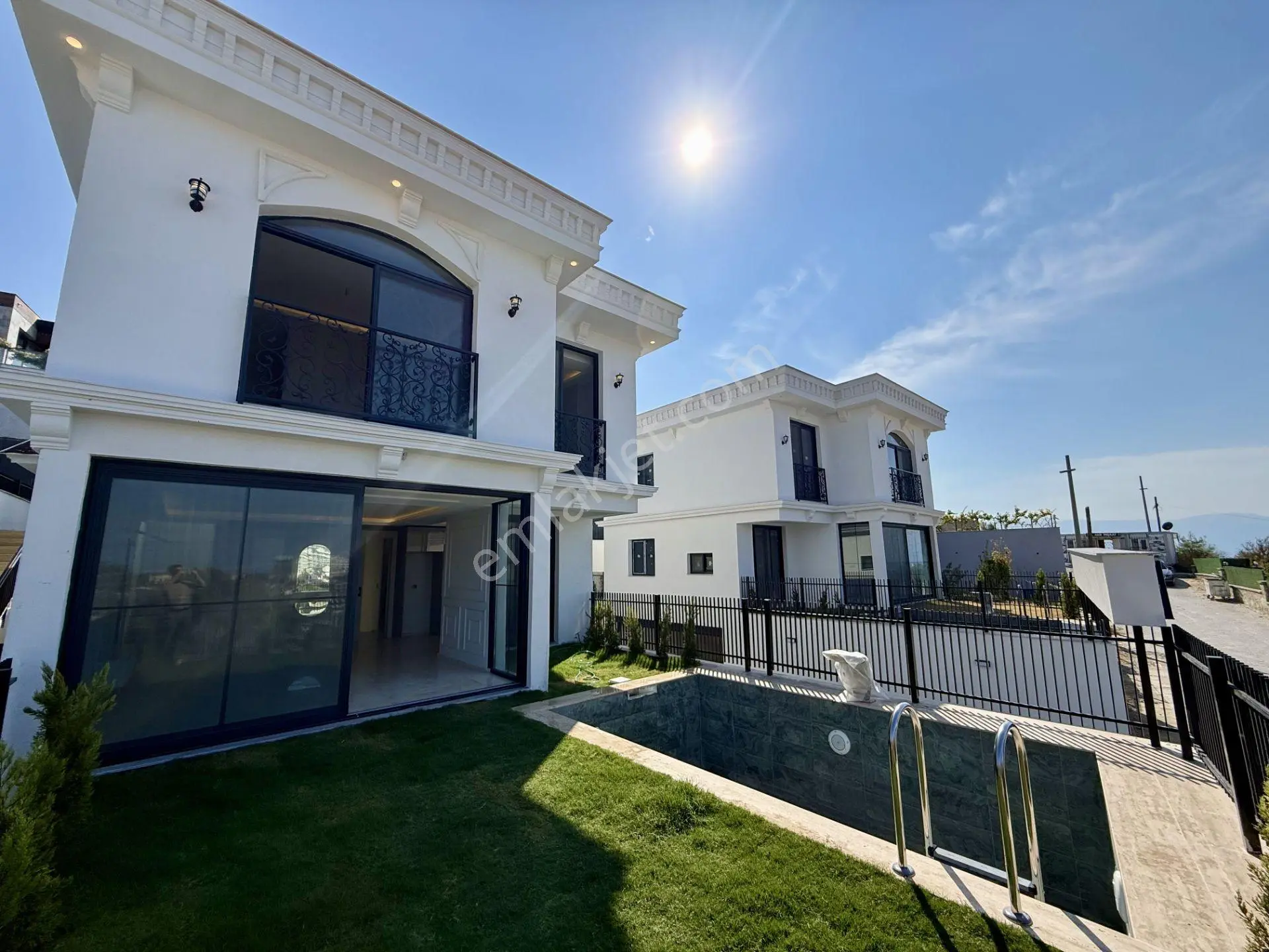 Kuşadası Kadınlar Denizi'nde Özel Havuzlu 4+1 Müstakil Villa — fotoğraf 2