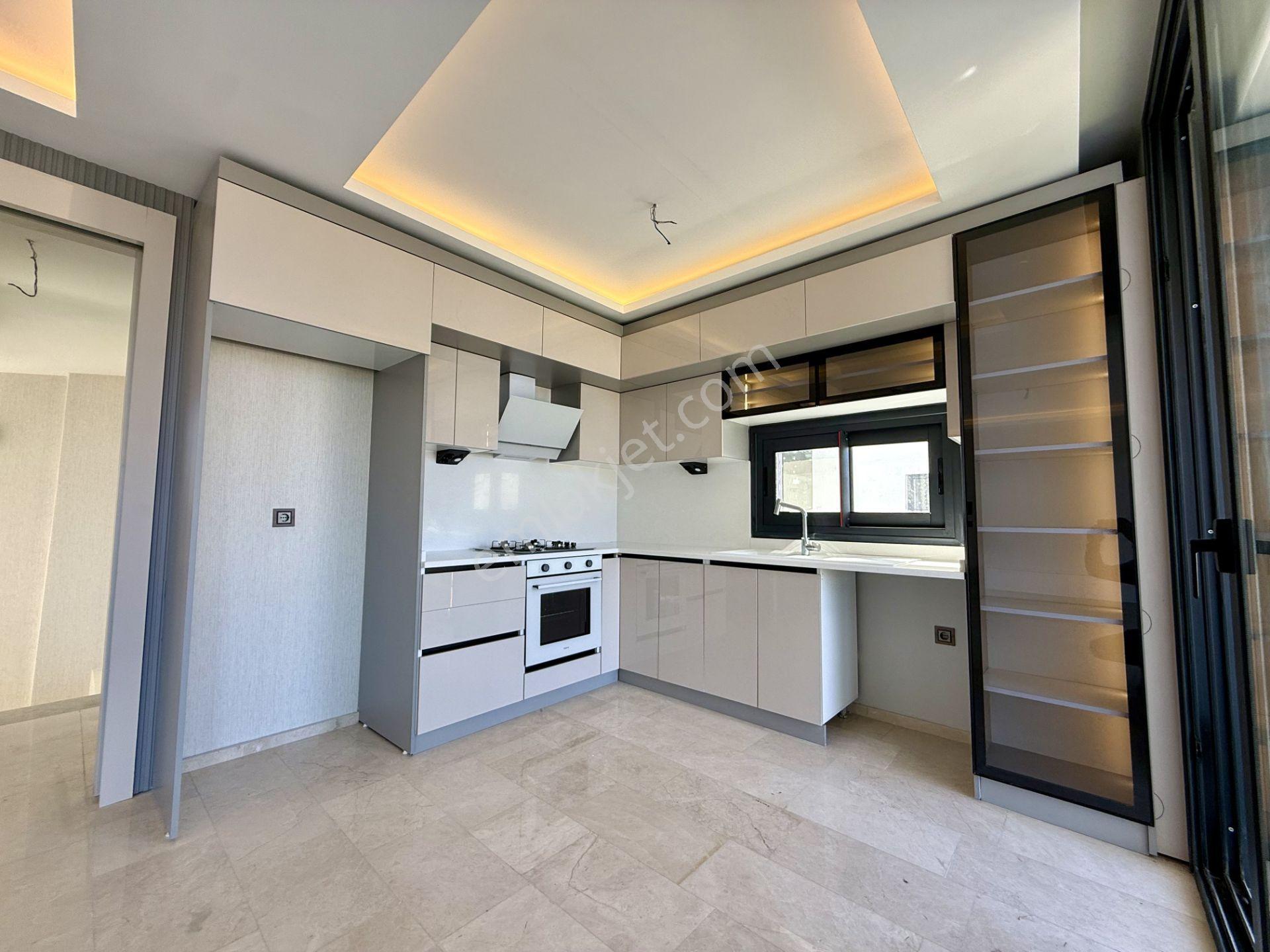 Kuşadası Kadınlar Denizi'nde Özel Havuzlu 4+1 Müstakil Villa — fotoğraf 7