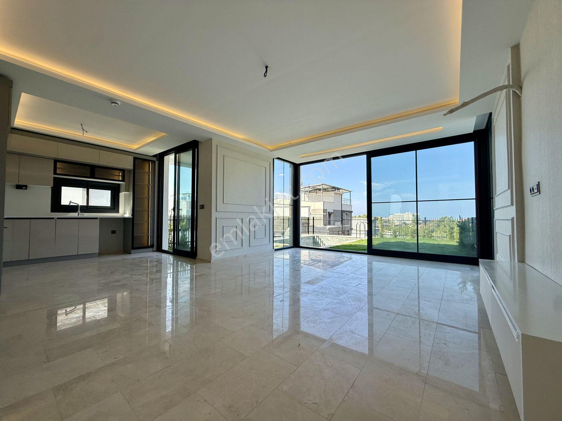 Kuşadası Kadınlar Denizi'nde Özel Havuzlu 4+1 Müstakil Villa — fotoğraf 15