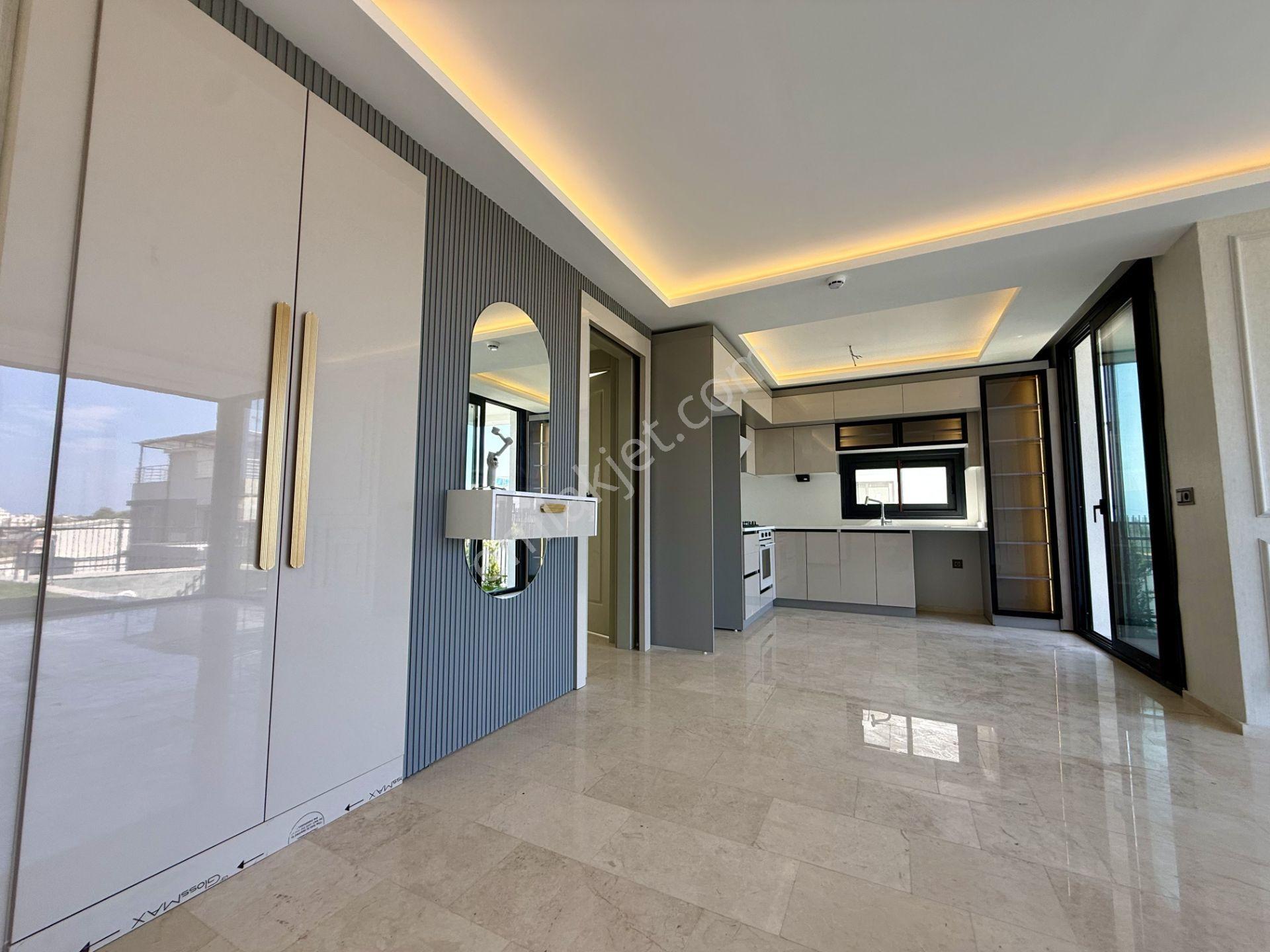 Kuşadası Kadınlar Denizi'nde Özel Havuzlu 4+1 Müstakil Villa — fotoğraf 16