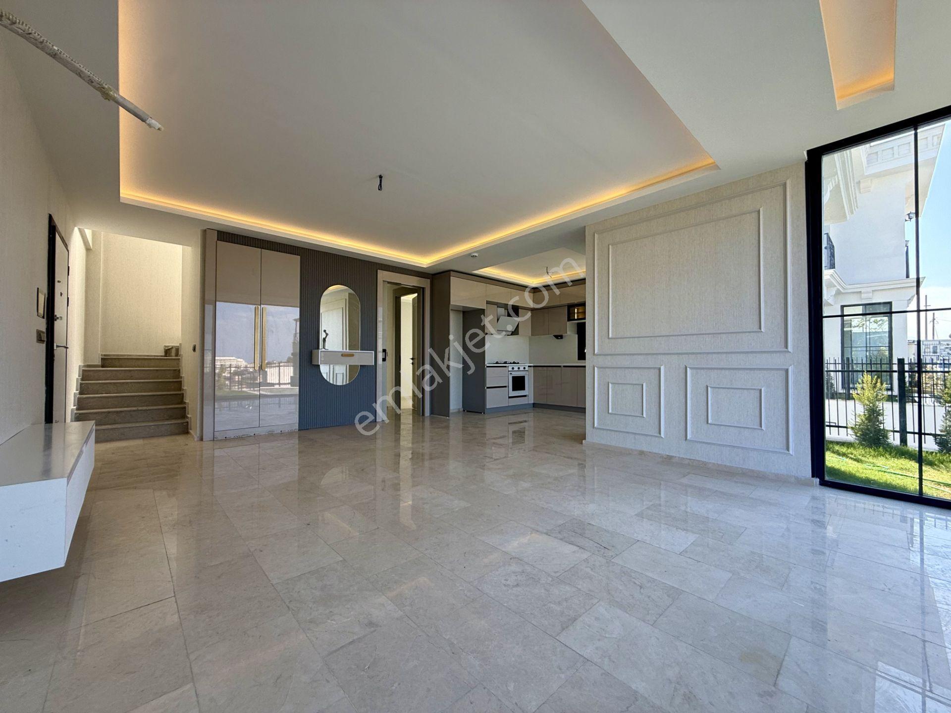Kuşadası Kadınlar Denizi'nde Özel Havuzlu 4+1 Müstakil Villa — fotoğraf 18