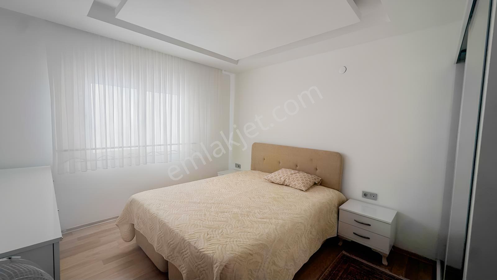 Kuşadası Merkezde Emsallerinin Altında Satılık 2+1 — fotoğraf 11