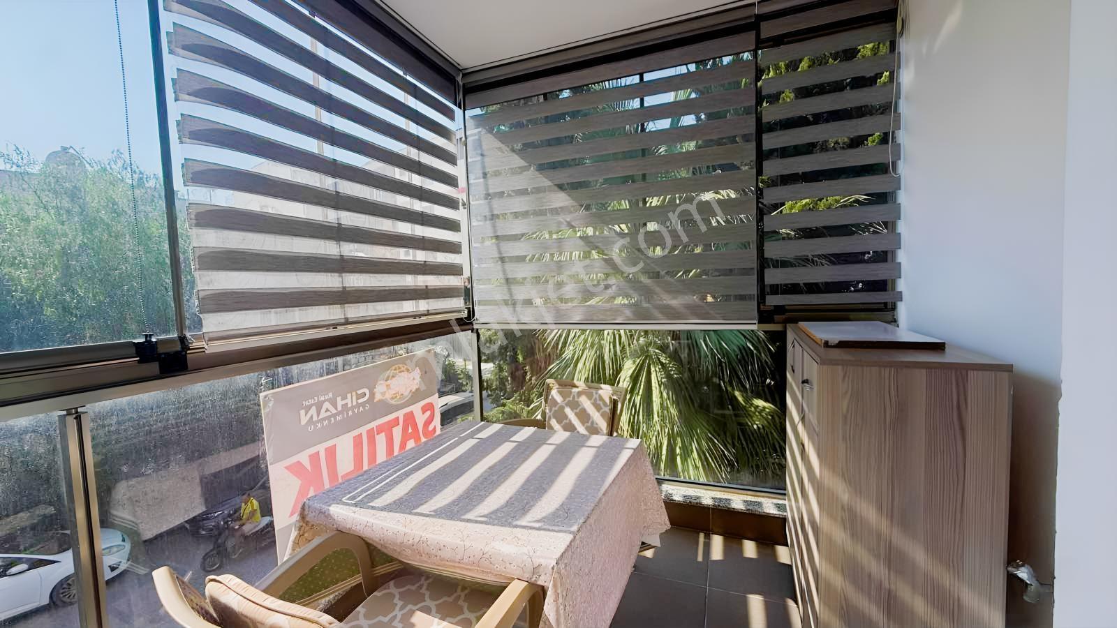 Kuşadası Merkezde Emsallerinin Altında Satılık 2+1 — fotoğraf 14