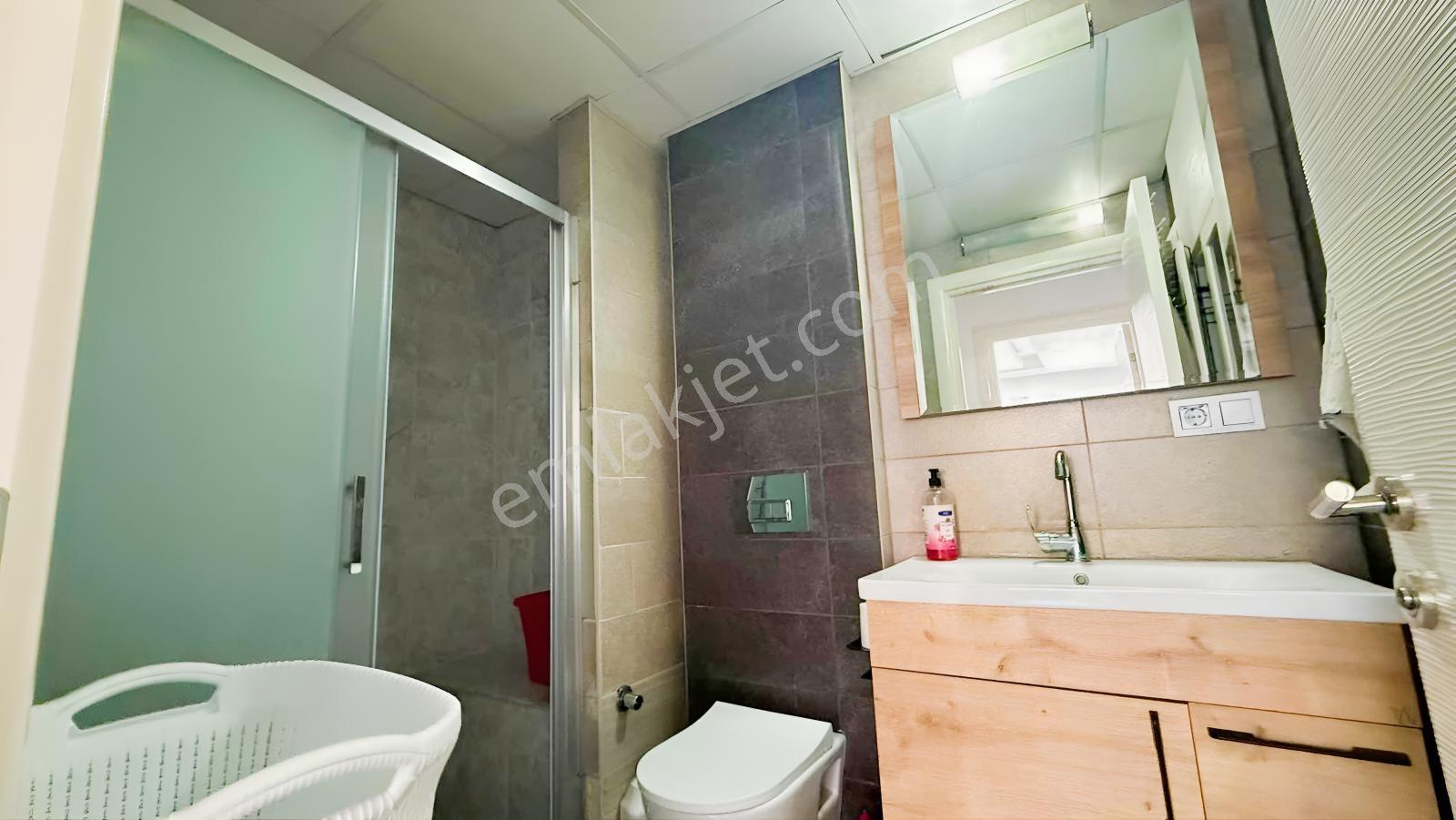 Kuşadası Merkezde Emsallerinin Altında Satılık 2+1 — fotoğraf 19