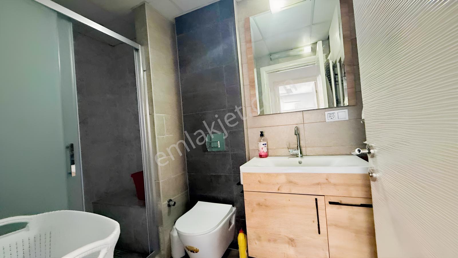 Kuşadası Merkezde Emsallerinin Altında Satılık 2+1 — fotoğraf 25