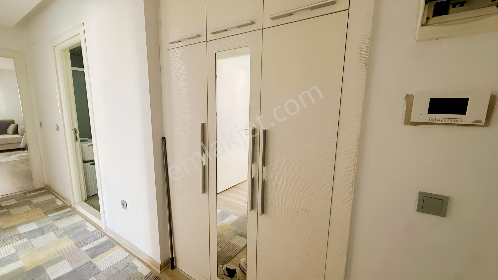 Kuşadası Merkezde Emsallerinin Altında Satılık 2+1 — fotoğraf 29