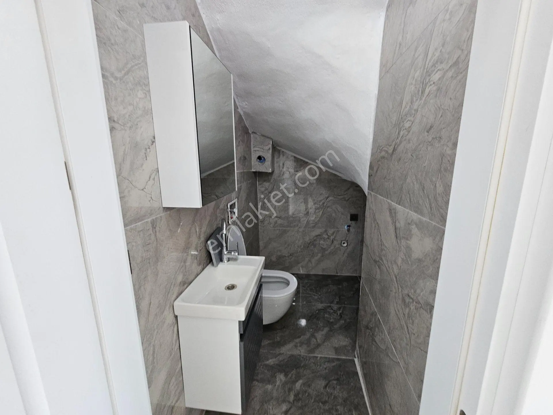 Denize Yürüme Mesafesinde, 3+1 Yerden Isıtmalı Bahçeli Villa — fotoğraf 17
