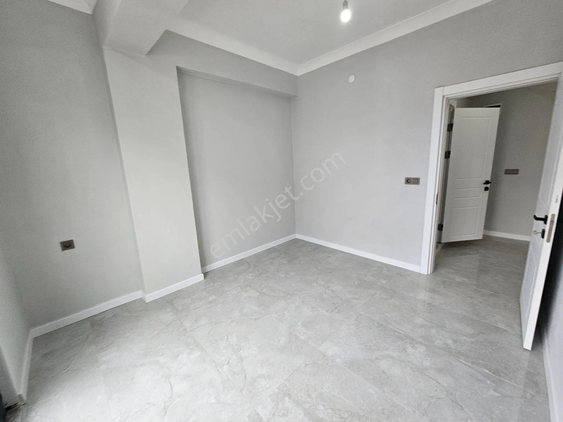 Denize Yürüme Mesafesinde, 3+1 Yerden Isıtmalı Bahçeli Villa — fotoğraf 19