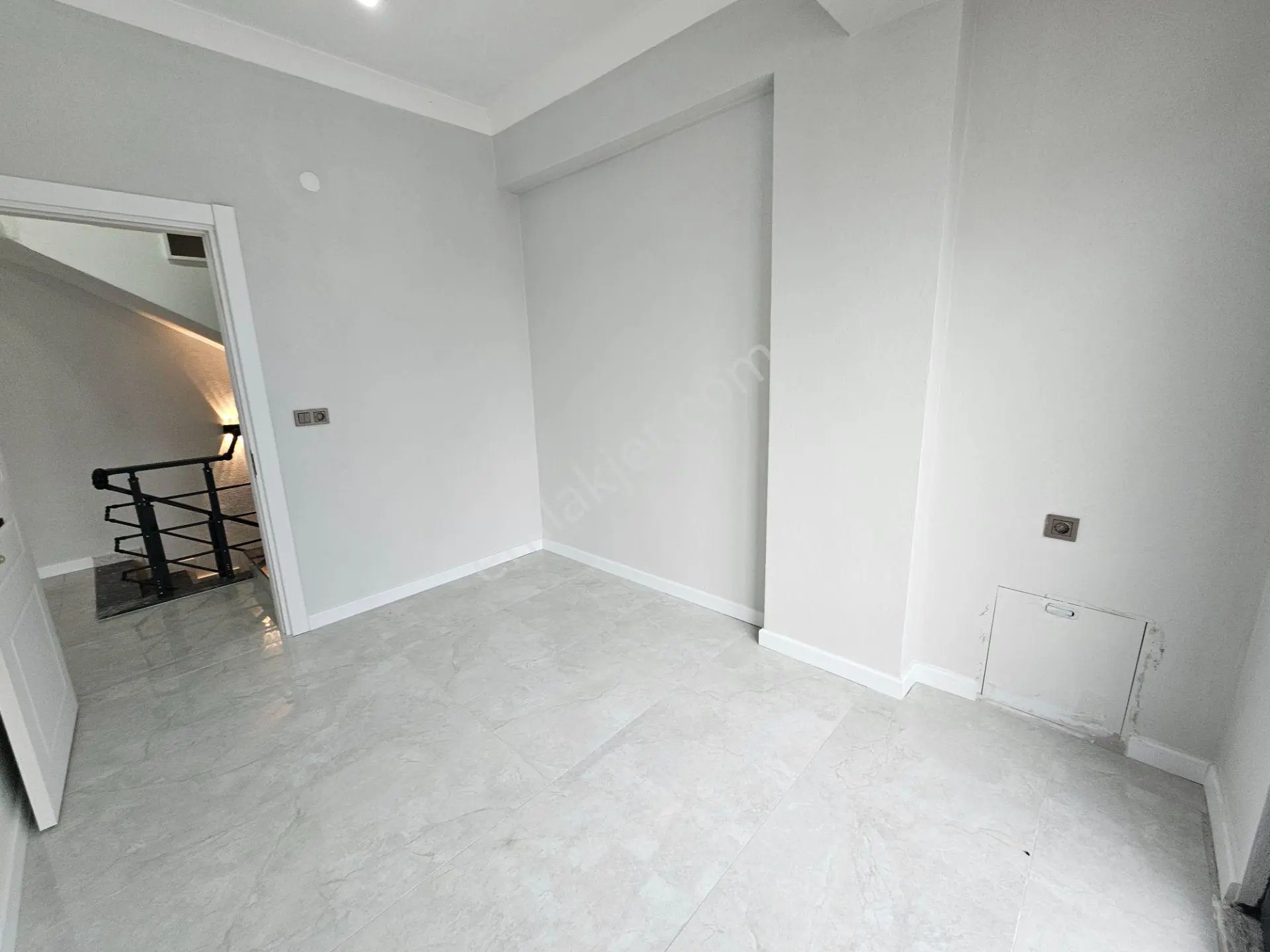 Denize Yürüme Mesafesinde, 3+1 Yerden Isıtmalı Bahçeli Villa — fotoğraf 24