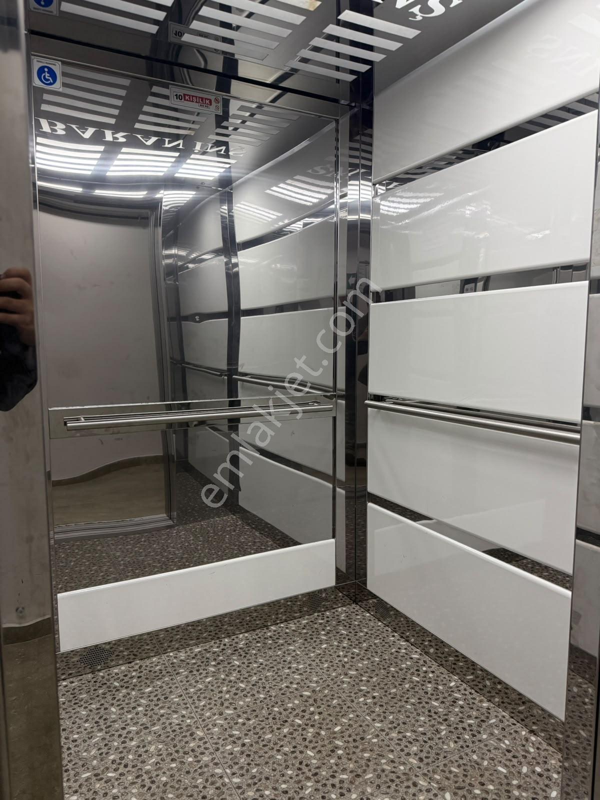 Samandıra Akpınar'da Kat Mülkiyetli 5+2 Teraslı Lüks Dubleks — fotoğraf 22