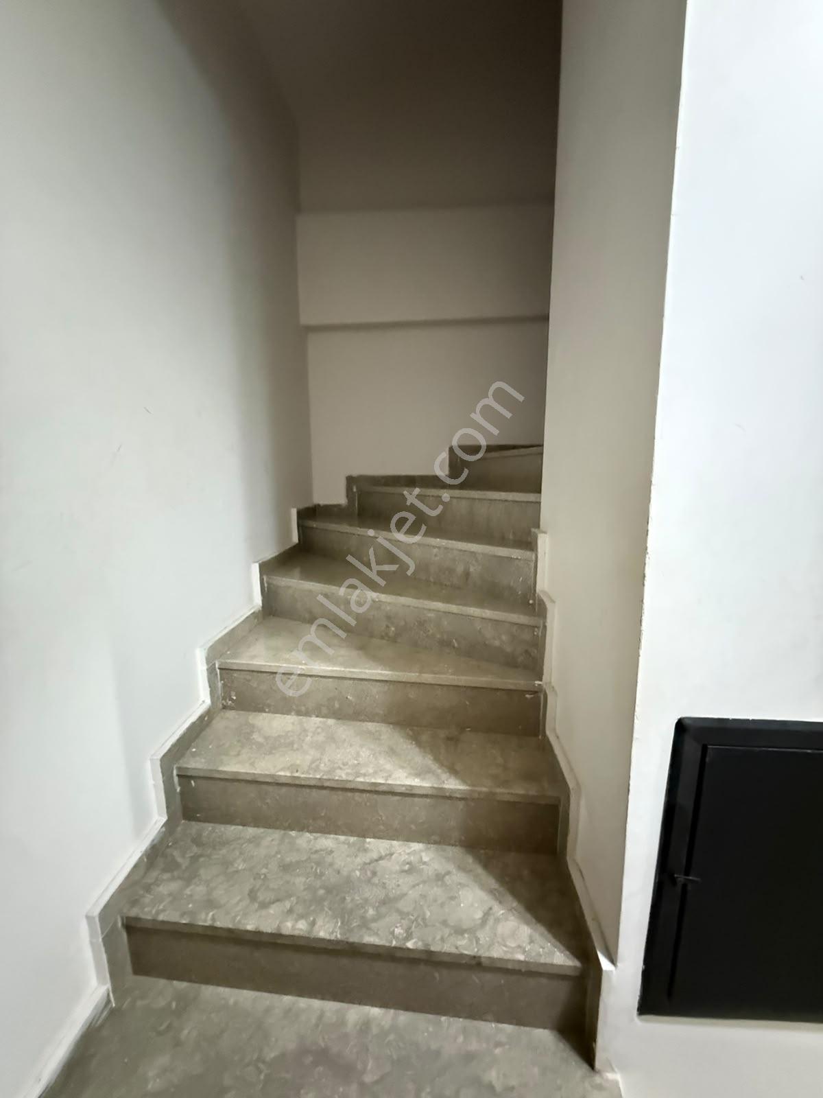 Samandıra Akpınar'da Kat Mülkiyetli 5+2 Teraslı Lüks Dubleks — fotoğraf 24