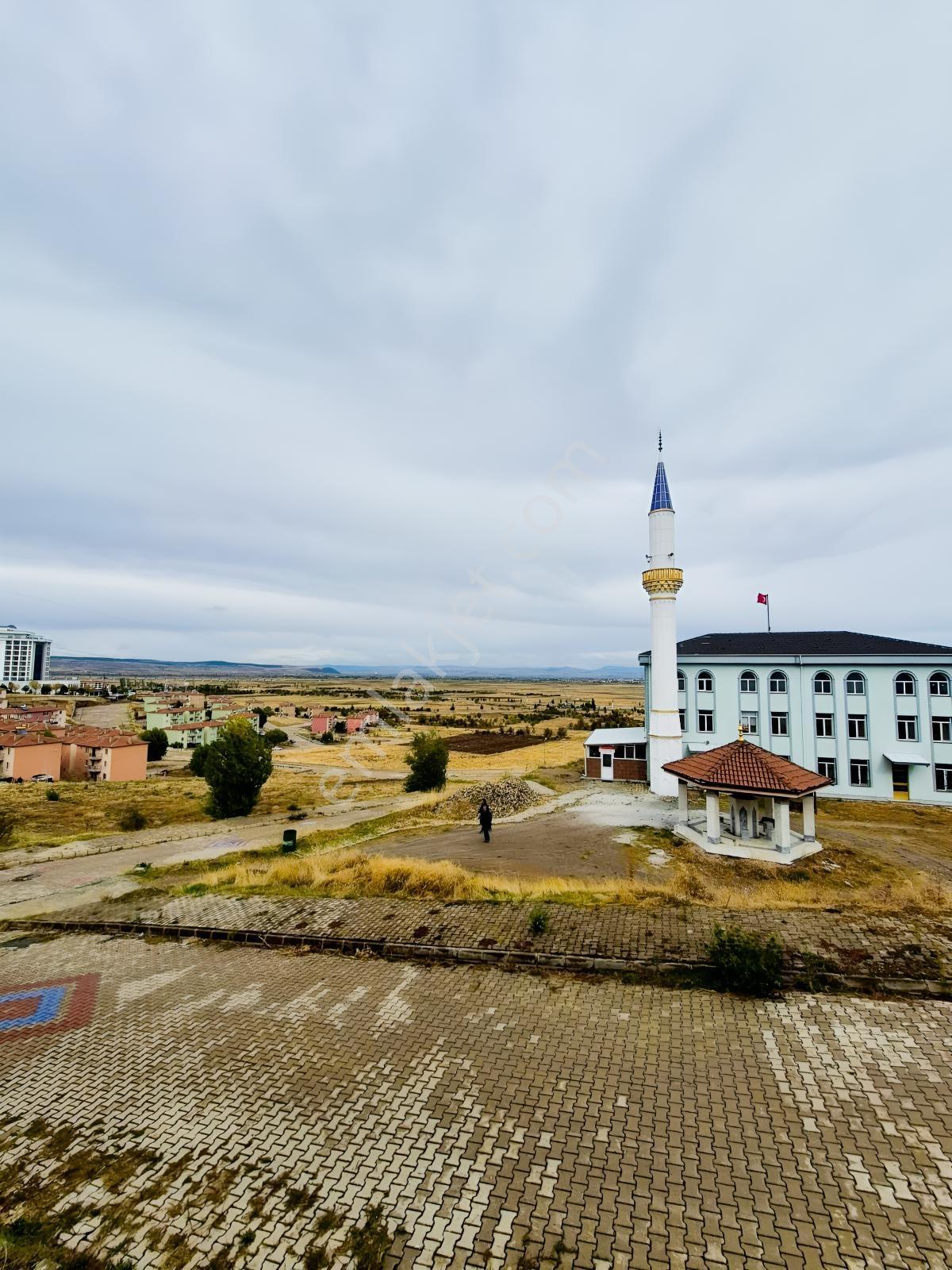 Me Ka Grouptan İnaz Deprem Evlerinde Satılık 2+1 Daire! — fotoğraf 26