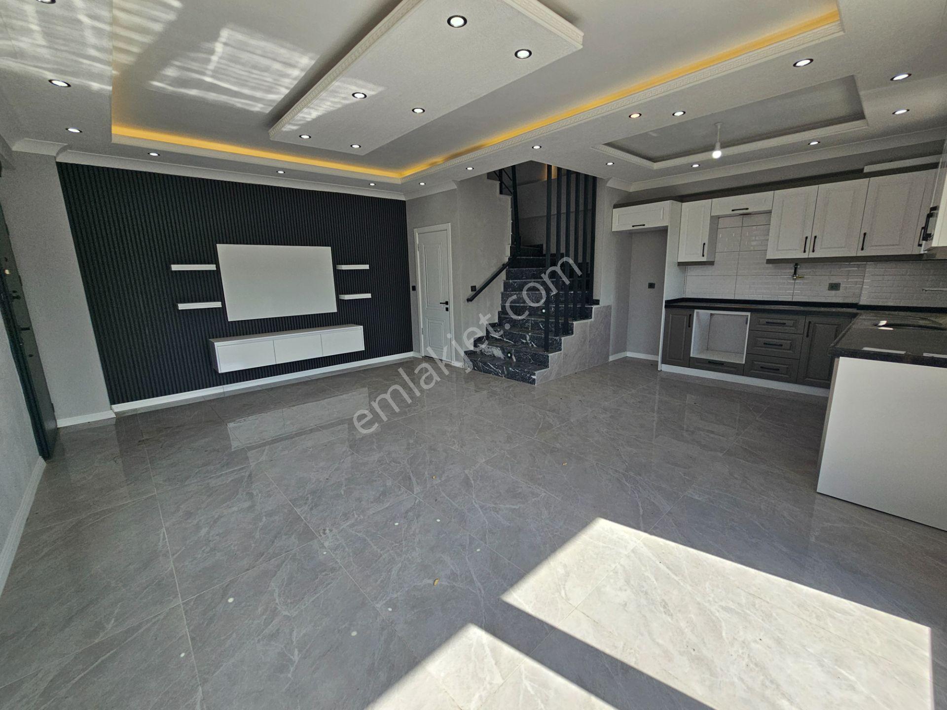 Deniz'den 4+1 Havuzlu, Denize Yakın Villa — fotoğraf 8