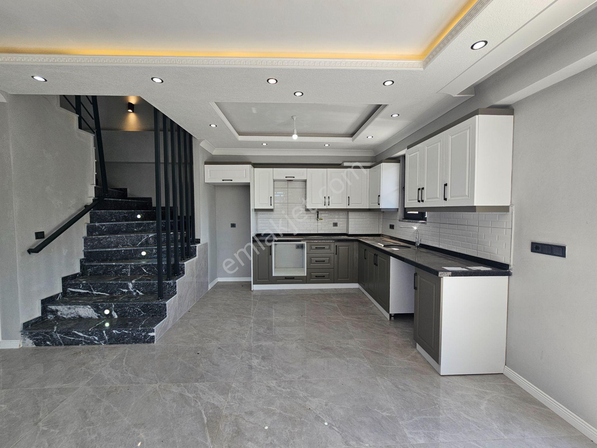 Deniz'den 4+1 Havuzlu, Denize Yakın Villa — fotoğraf 11