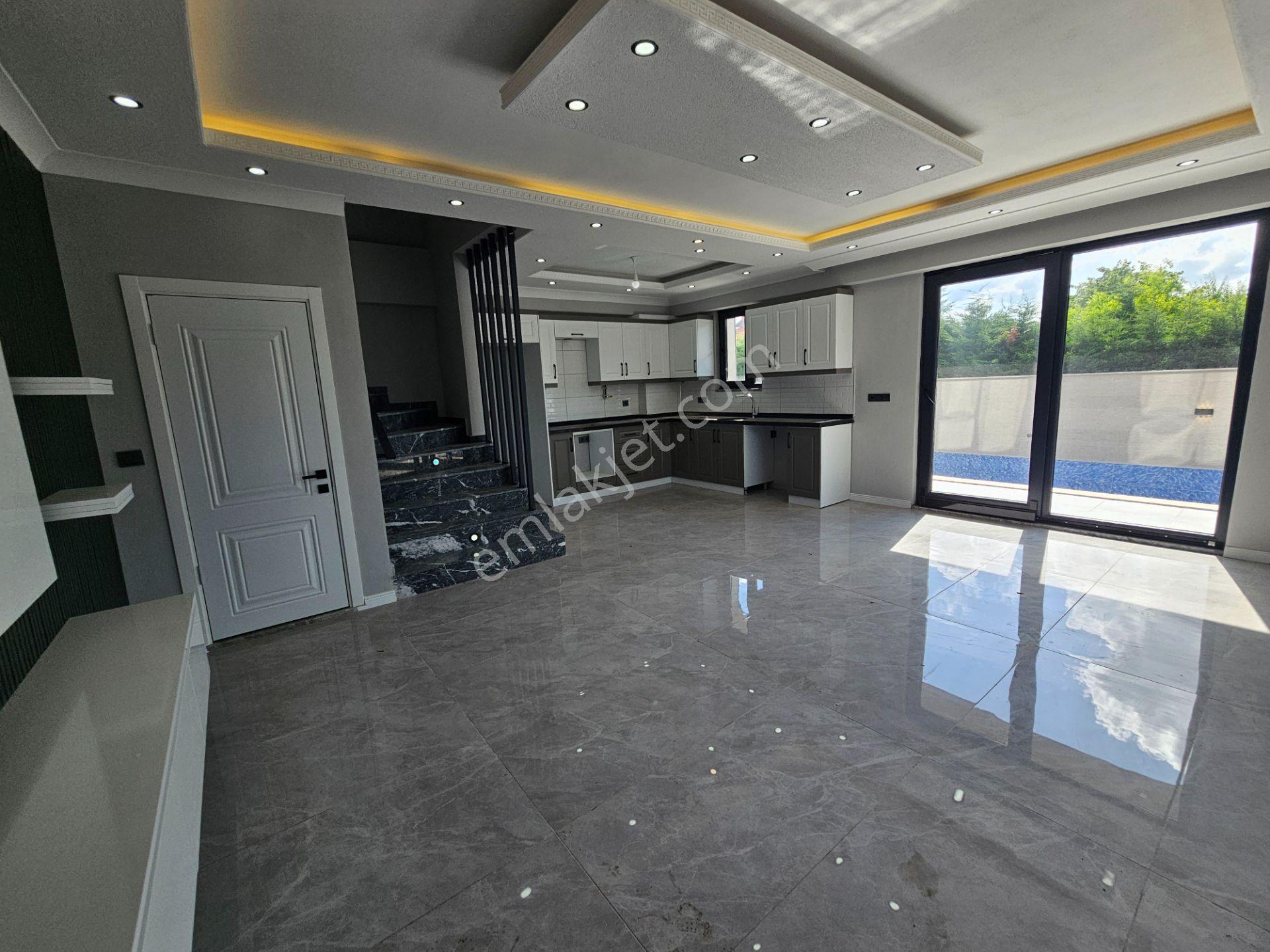 Deniz'den 4+1 Havuzlu, Denize Yakın Villa — fotoğraf 15
