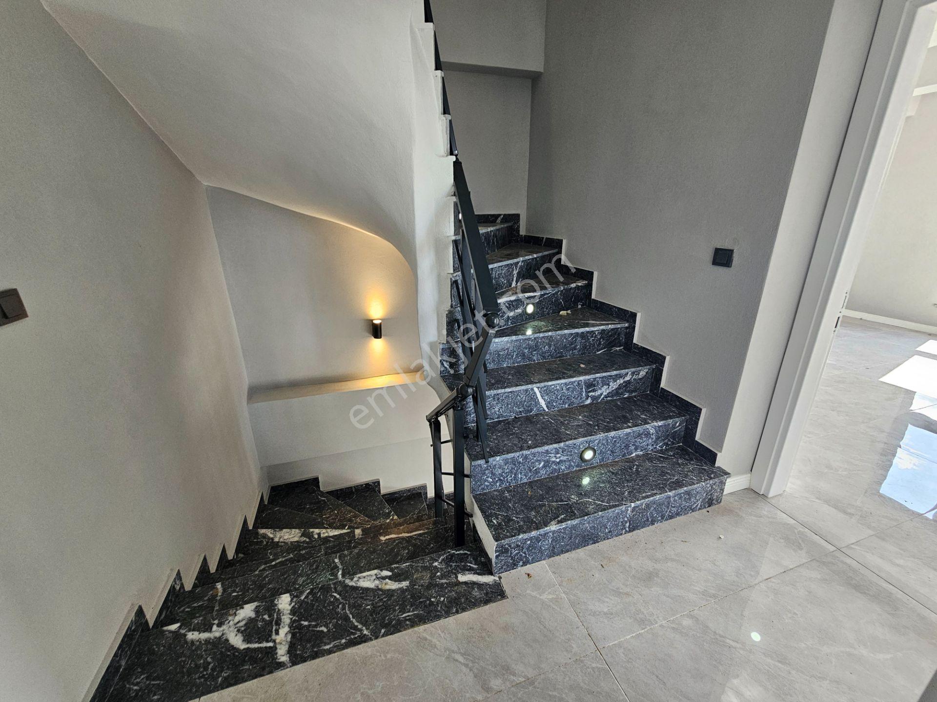 Deniz'den 4+1 Havuzlu, Denize Yakın Villa — fotoğraf 17