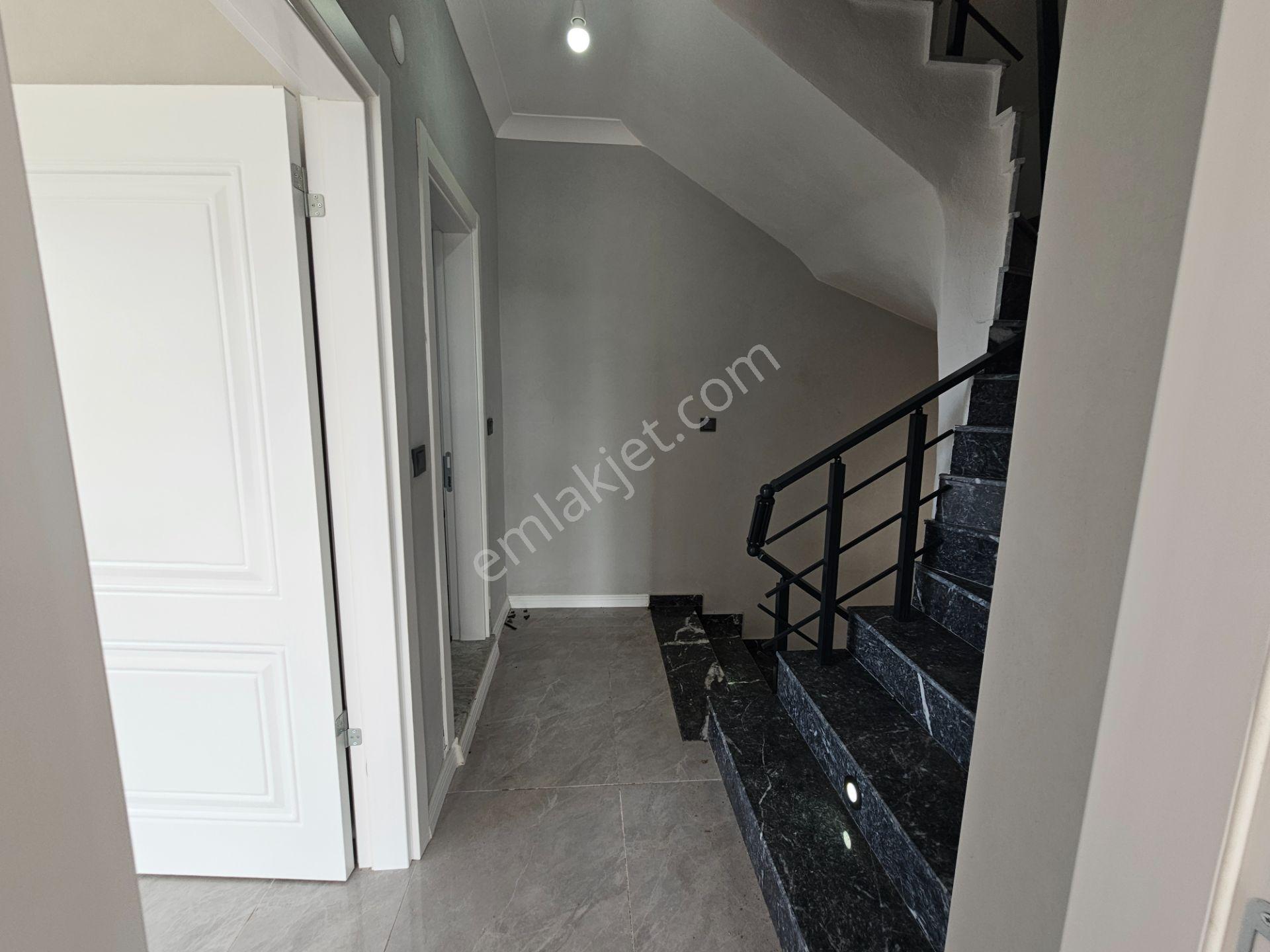 Deniz'den 4+1 Havuzlu, Denize Yakın Villa — fotoğraf 25