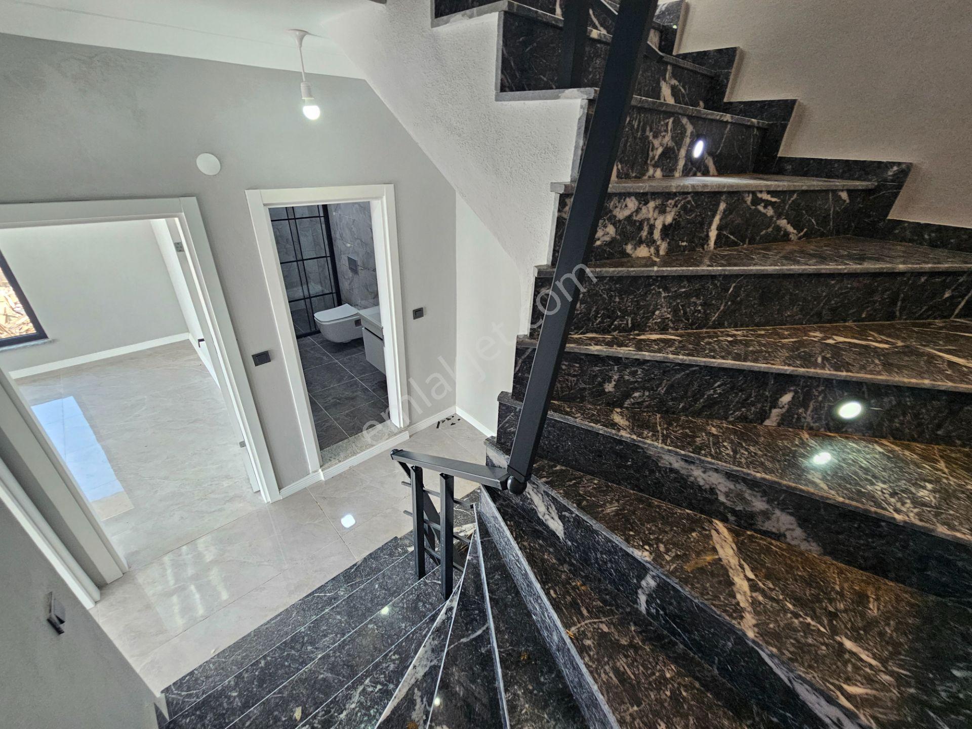 Deniz'den 4+1 Havuzlu, Denize Yakın Villa — fotoğraf 26