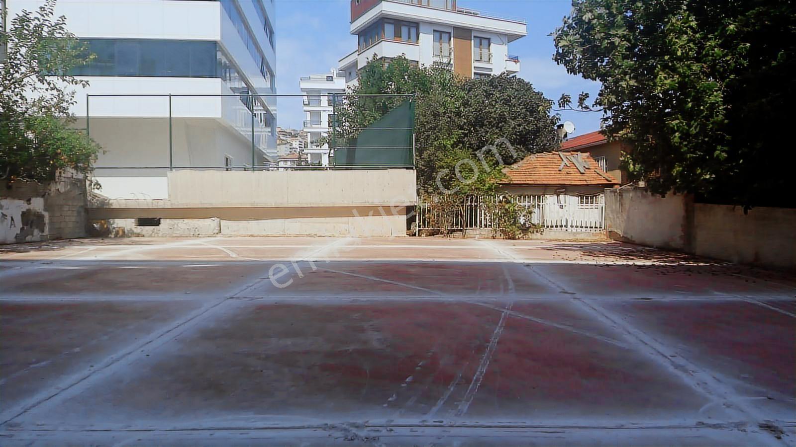 Maltepe, Gülsuyu Metro Çıkışında Satılık Arsa — fotoğraf 5