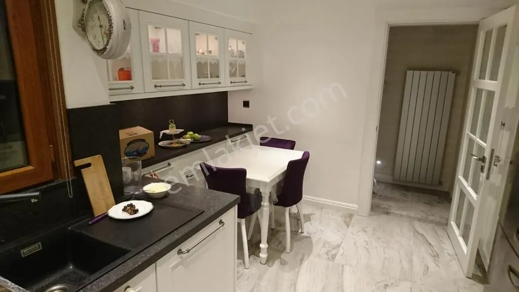 Sarıyer Sahilde Lebi Derya Manzaralı Satılık 2+1 Yol Yalı Dairesi — fotoğraf 4
