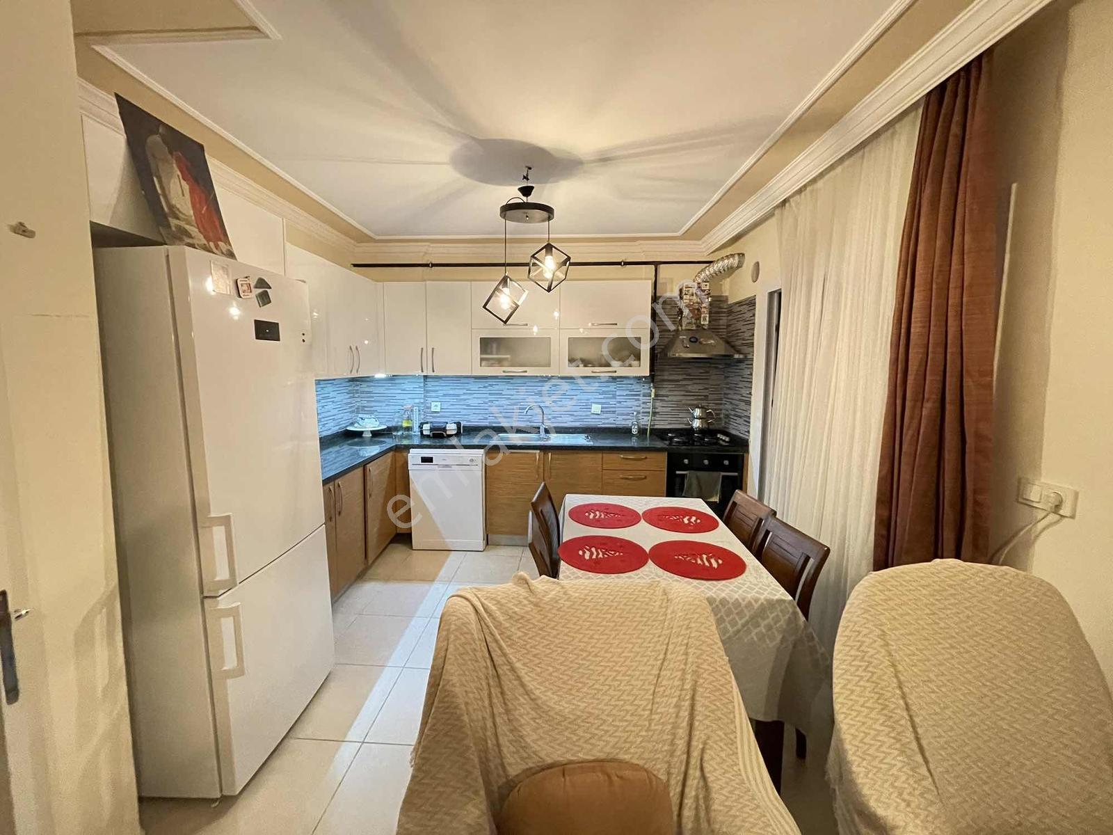 Ra Gayrmenkul Kırklarsırtı Mh Havuzlu Site Masrafsız 3+1 — fotoğraf 3