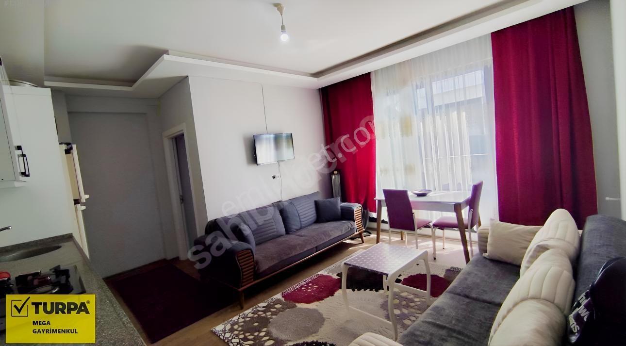 Bayraklı Gümüşpala Cadde Üzerinde Yatırımlık Eşyalı Satılık 1+1 — fotoğraf 5