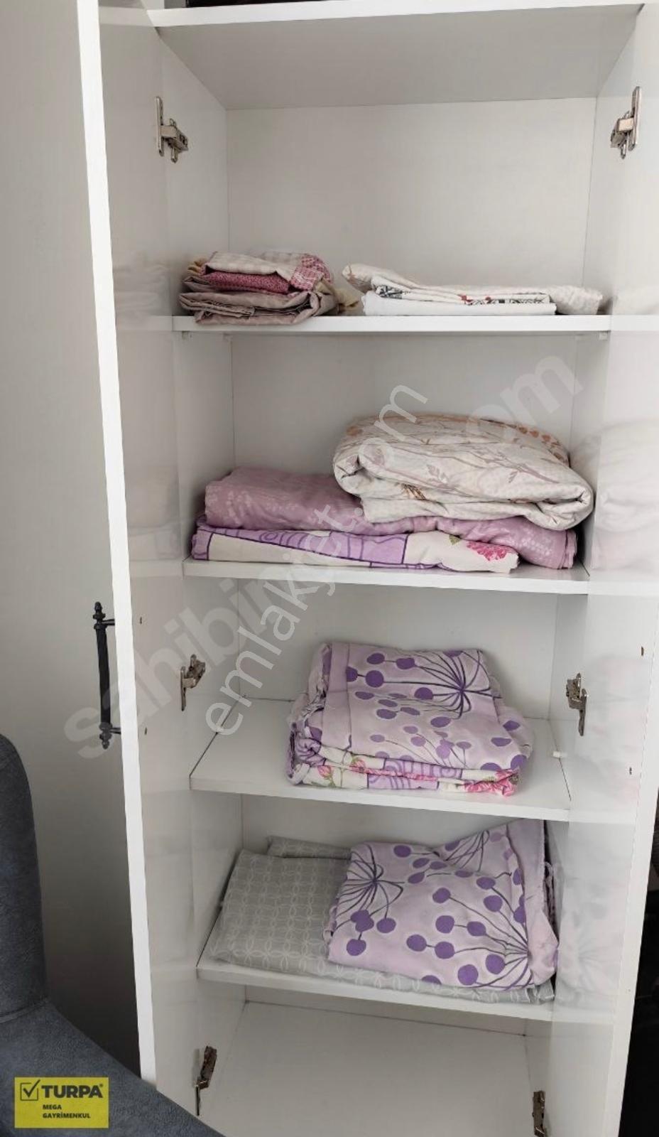 Bayraklı Gümüşpala Cadde Üzerinde Yatırımlık Eşyalı Satılık 1+1 — fotoğraf 10