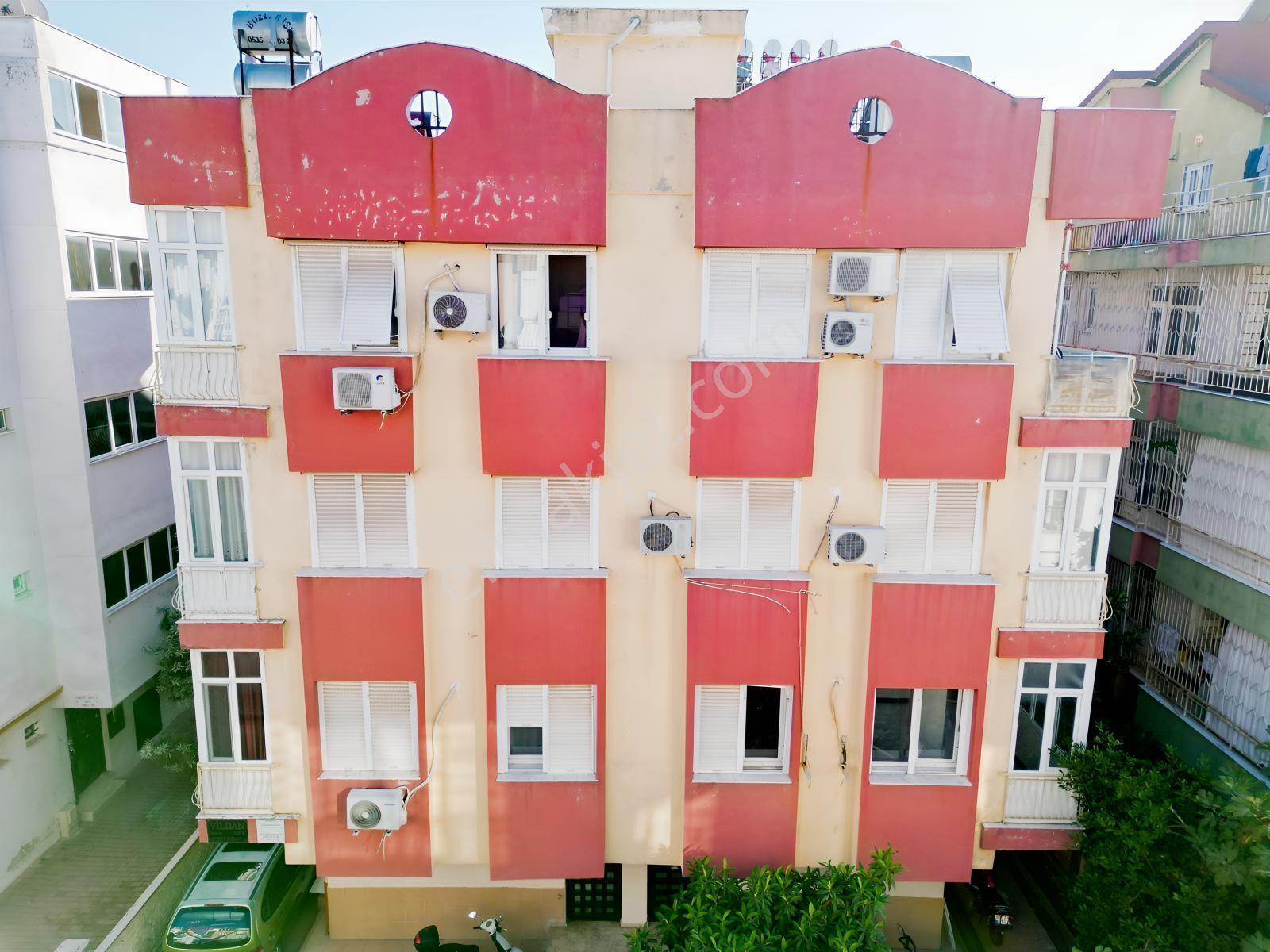 Muratpaşa Etiler Mh'De Satılık 2+1 3.Kat 90M2 Daire