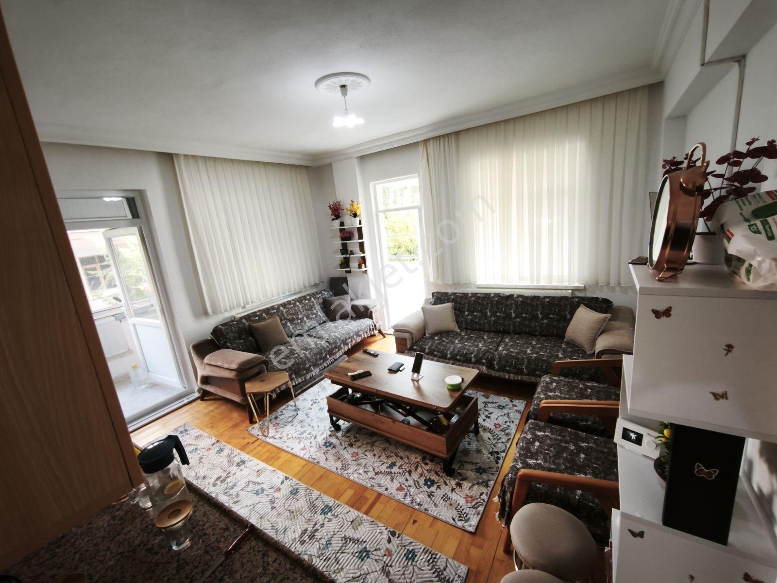 Han Gayrimenkul'den 1+1 Doğalgazlı Yüksek Giriş Daire — fotoğraf 2