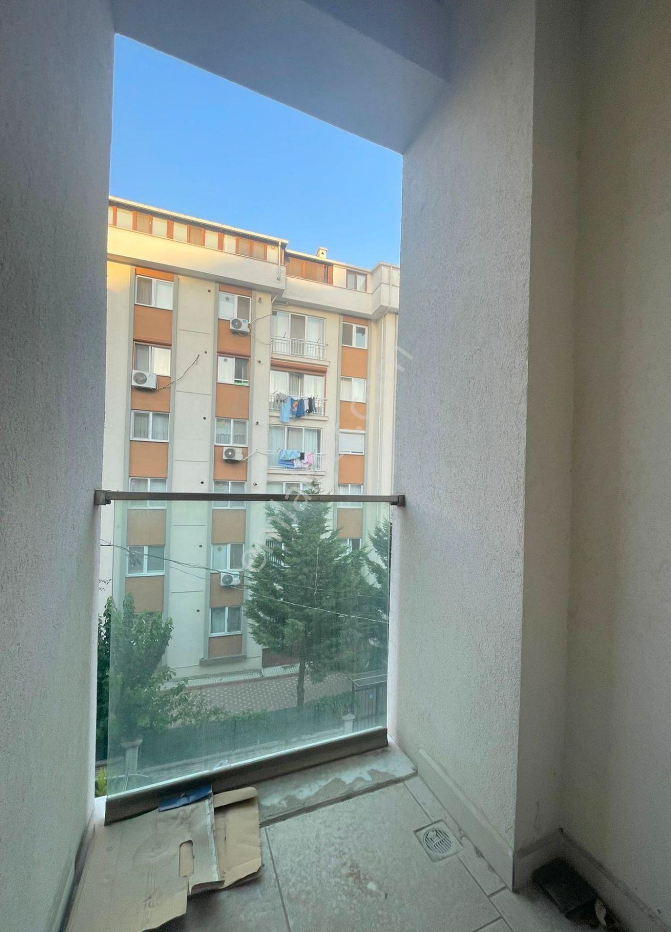 Mertcan'dan Metroya Yürüme 6dk Balkonlu Ara Kat 2+1 Daire — fotoğraf 6