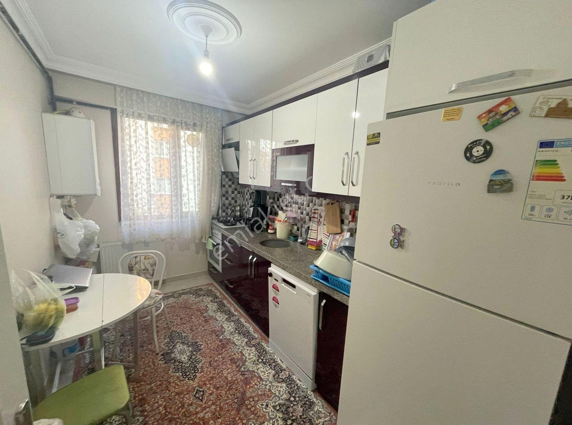 Mertcan'dan Metroya Yürüme 6dk Balkonlu Ara Kat 2+1 Daire — fotoğraf 9