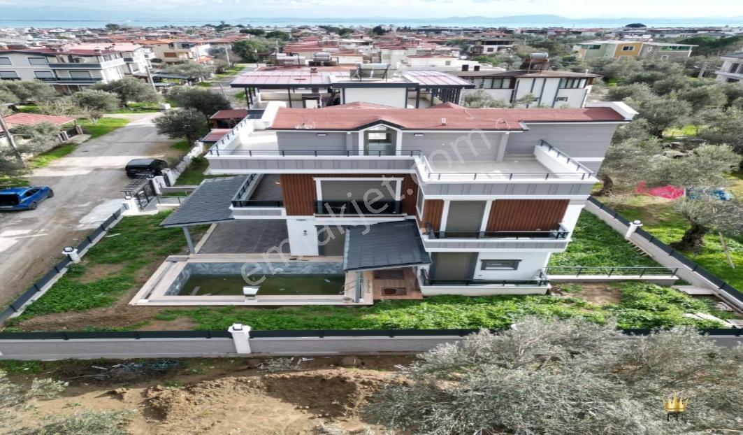 Eu Gayrimenkul'den Yerden Isıtma 6+1 Havuzlu Tek Müstakil Villa — fotoğraf 4