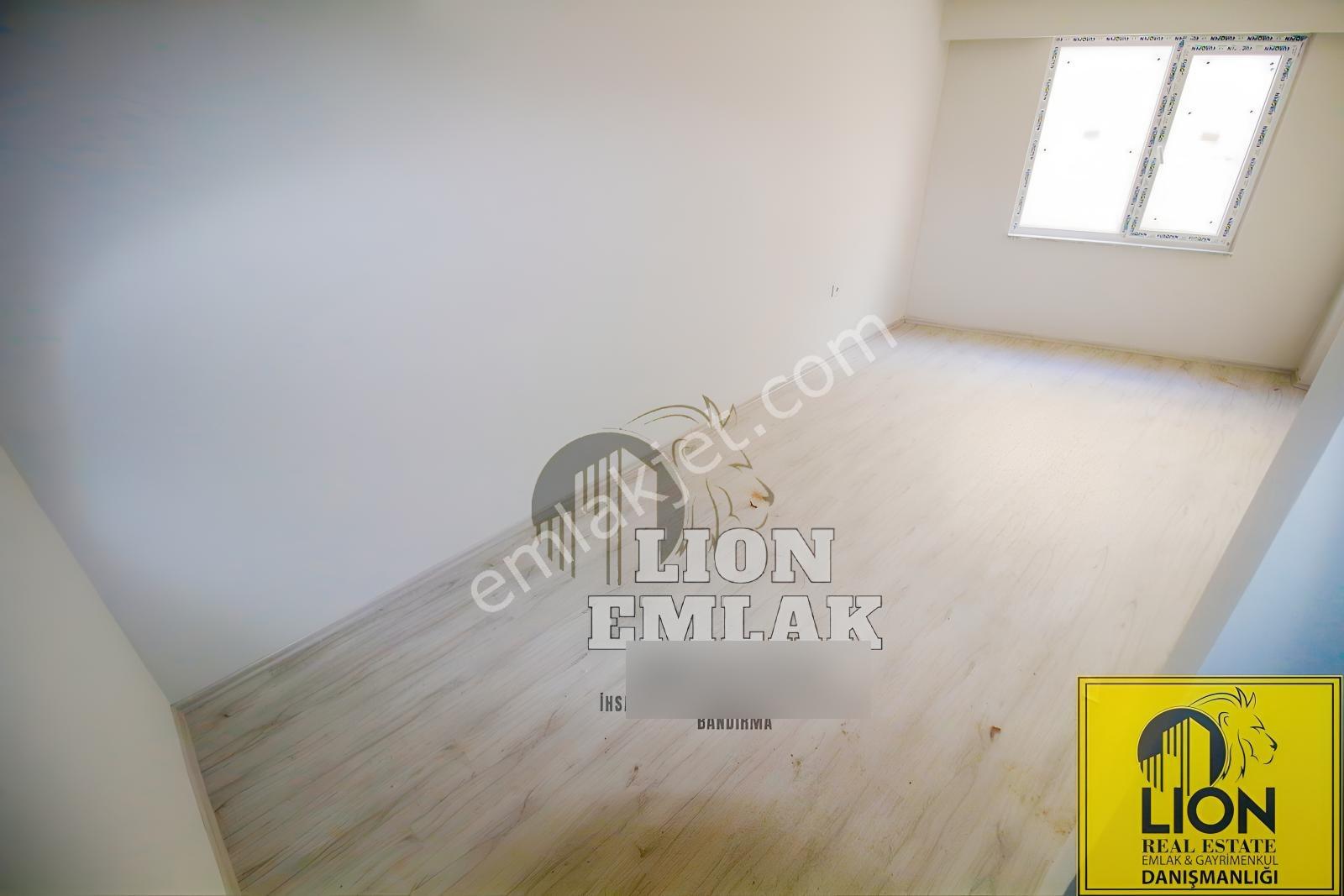 Lıon Emlak'tan Kayacık'ta Çift Banyo,balkonlu Satılık 2+1 Daire — fotoğraf 18