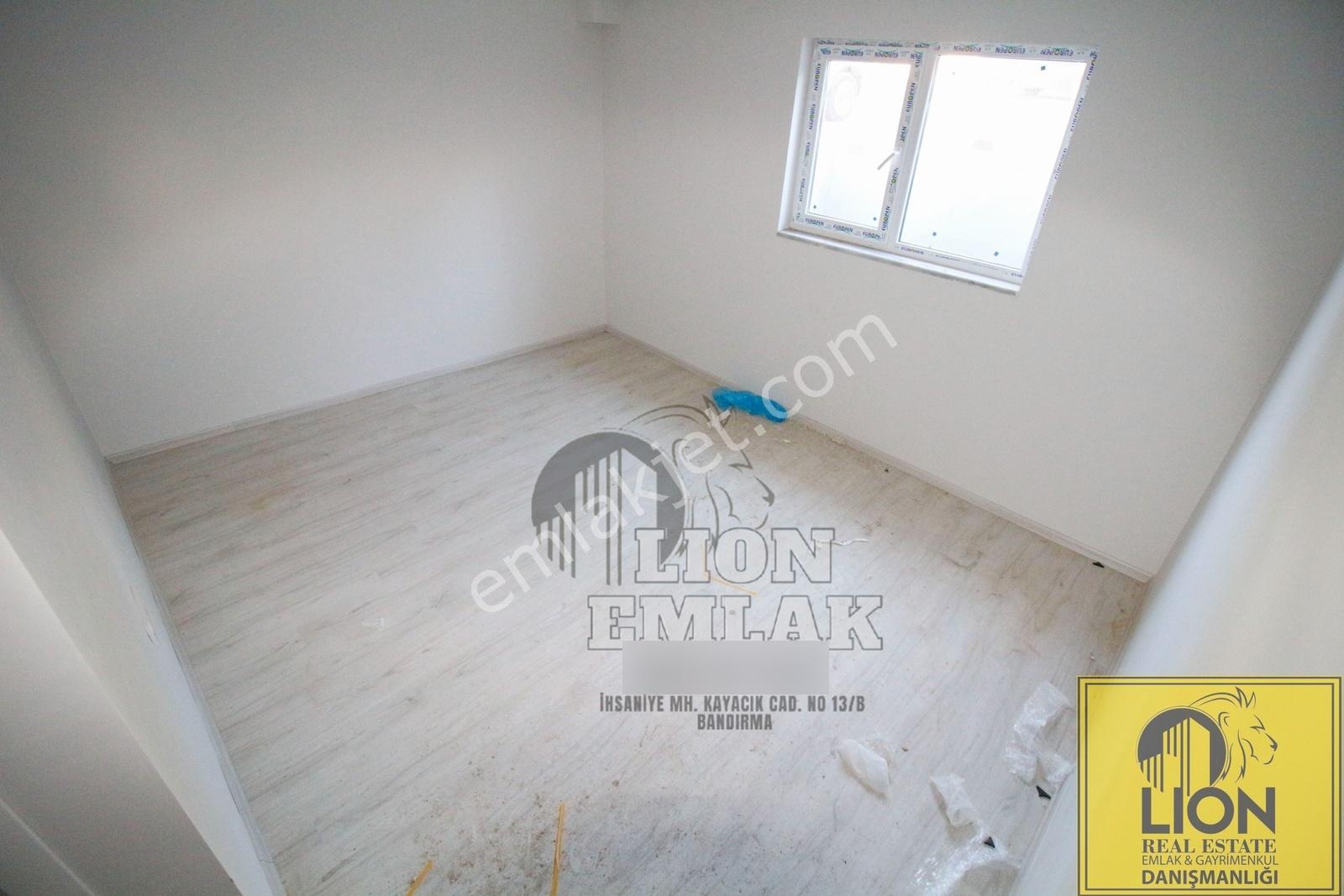 Lıon Emlak'tan Kayacık'ta Çift Banyo,balkonlu Satılık 2+1 Daire — fotoğraf 25