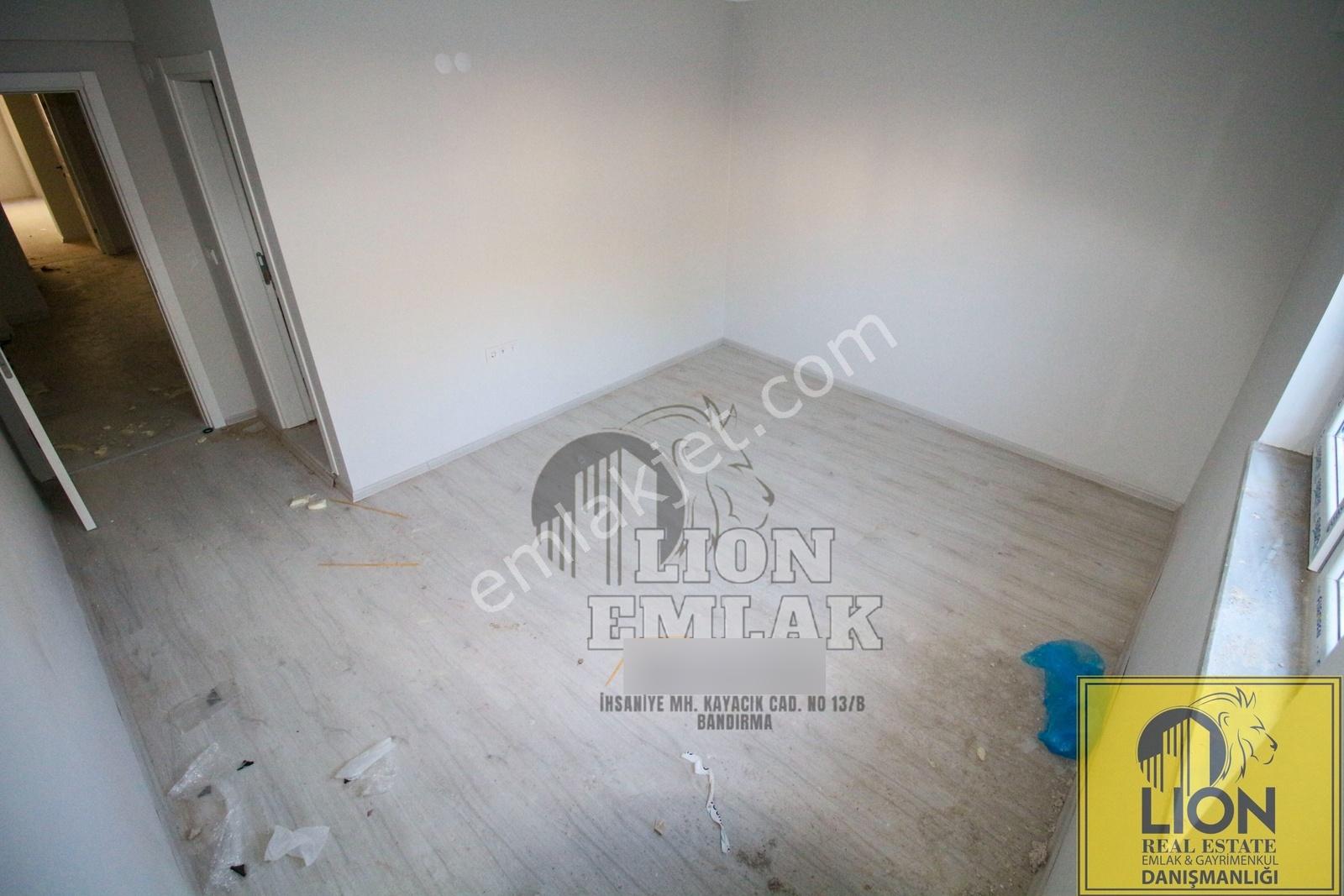Lıon Emlak'tan Kayacık'ta Çift Banyo,balkonlu Satılık 2+1 Daire — fotoğraf 27