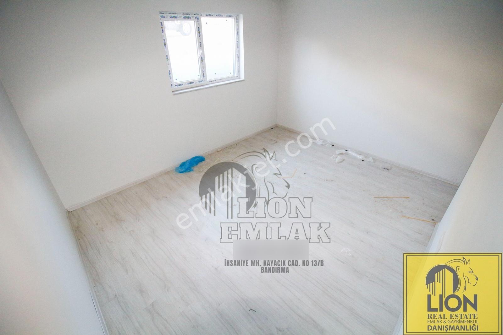 Lıon Emlak'tan Kayacık'ta Çift Banyo,balkonlu Satılık 2+1 Daire — fotoğraf 28