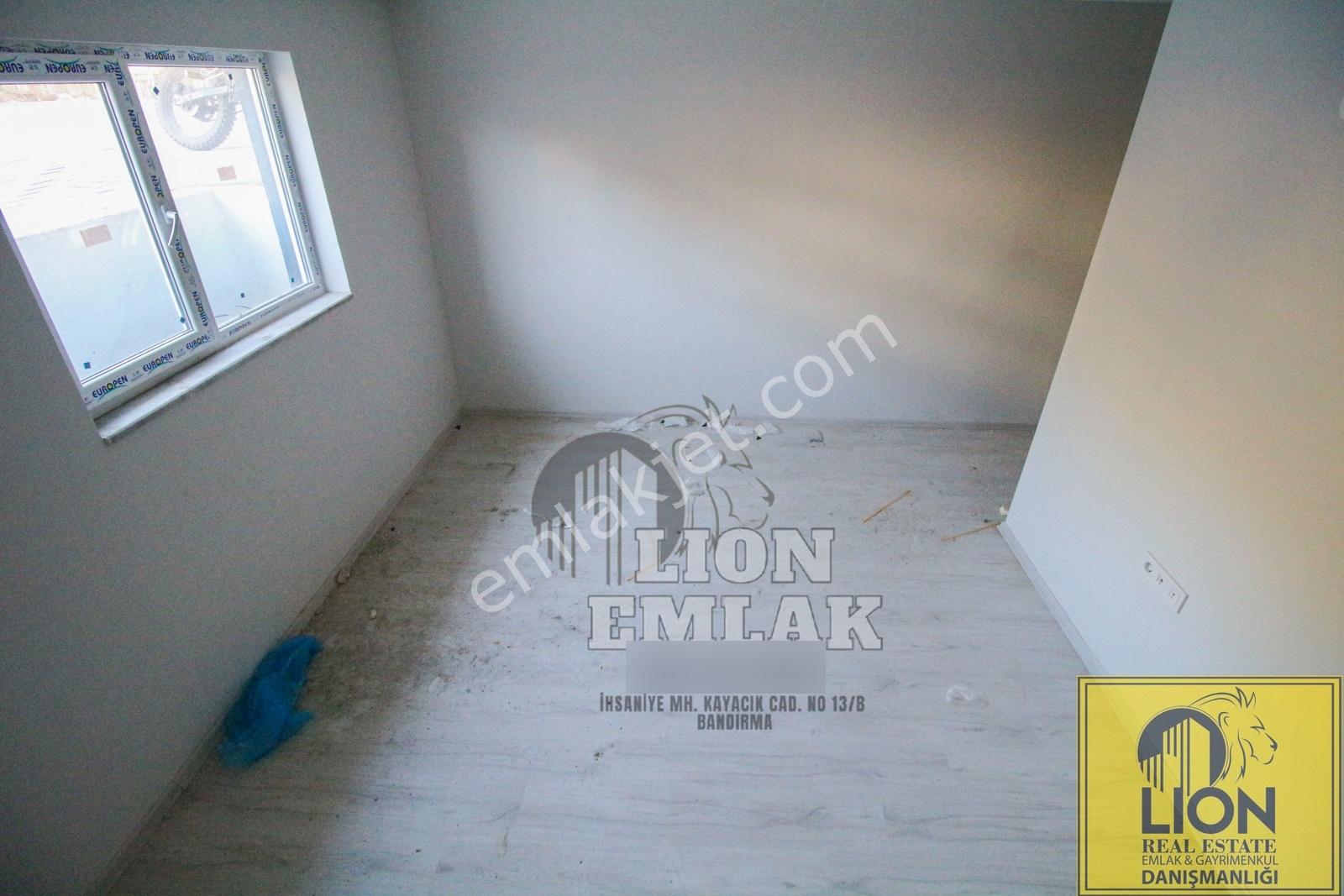 Lıon Emlak'tan Kayacık'ta Çift Banyo,balkonlu Satılık 2+1 Daire — fotoğraf 29