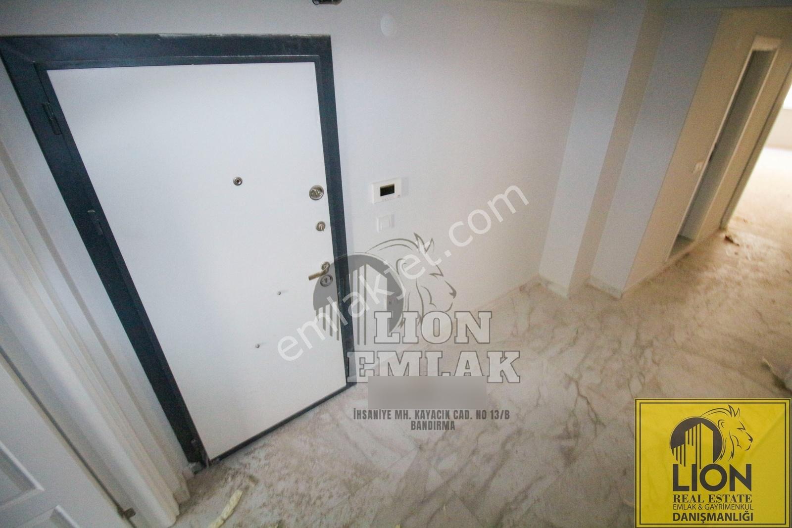 Lıon Emlak'tan Kayacık'ta Çift Banyo,balkonlu Satılık 2+1 Daire — fotoğraf 31