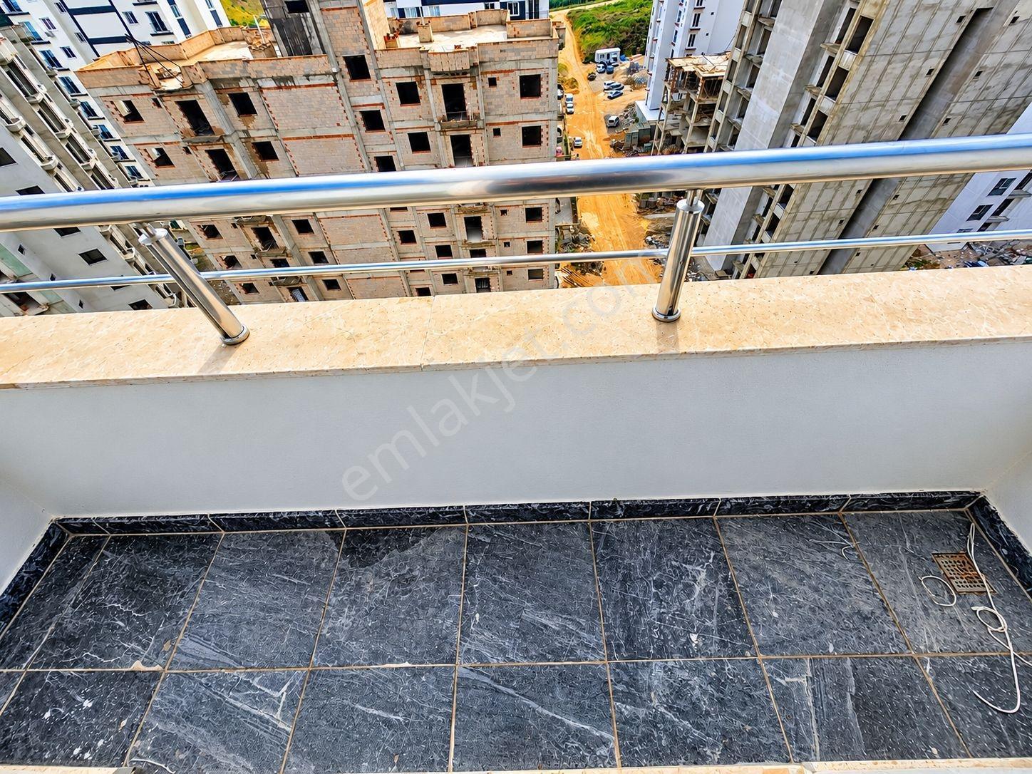 Vesile'den Geniş Oturum İskanlı 1+1 — fotoğraf 13