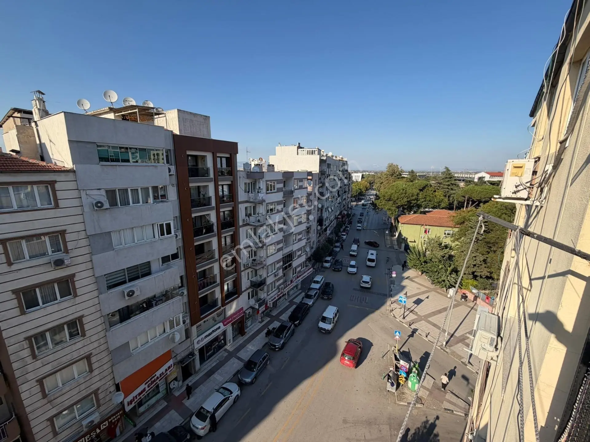 Sakarya Mahallesi Cadde Üzeri Satılık 2+1 — fotoğraf 5