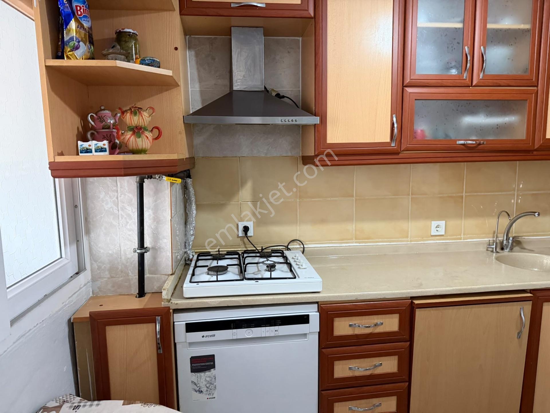 Sakarya Mahallesi Cadde Üzeri Satılık 2+1 — fotoğraf 15